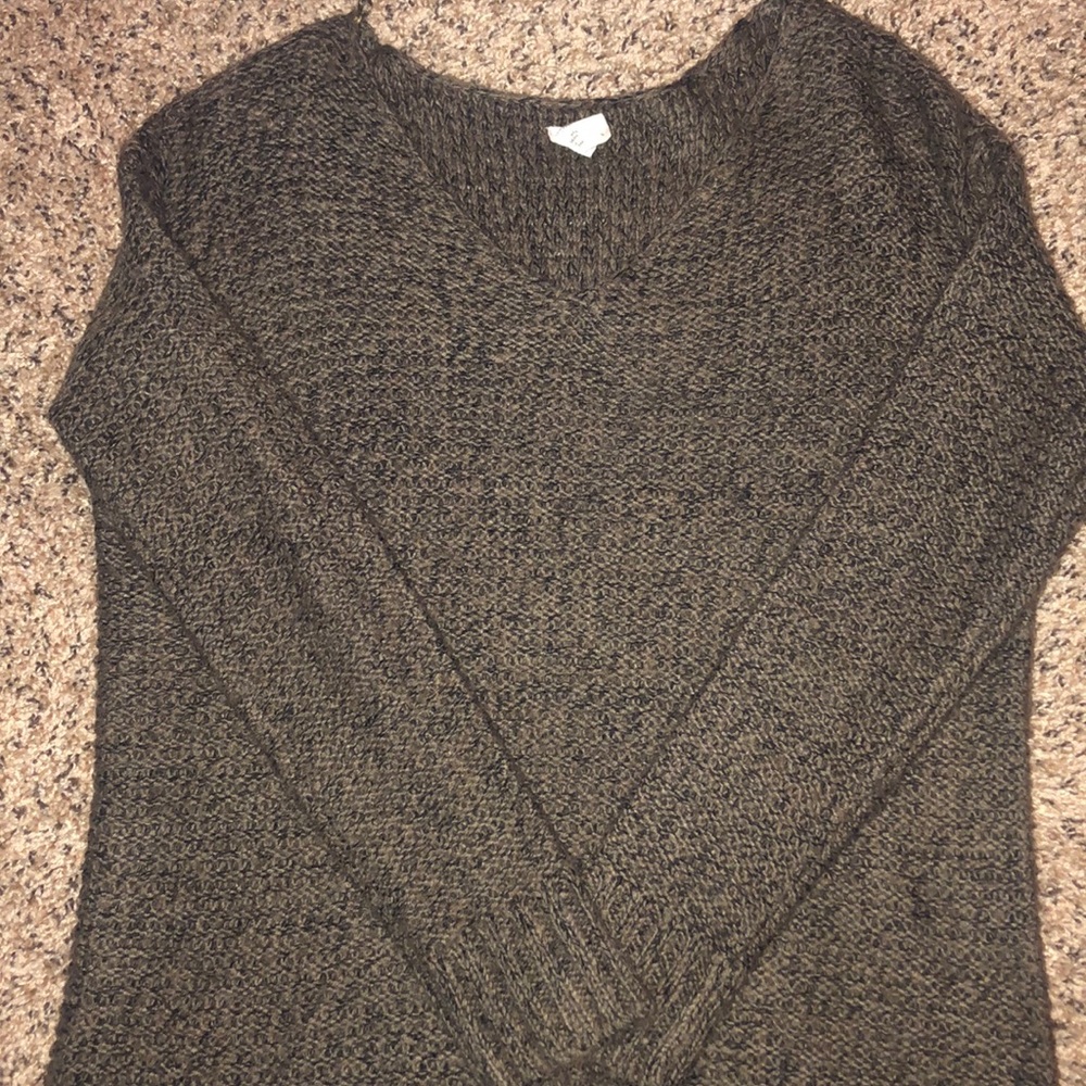 Green long sweater